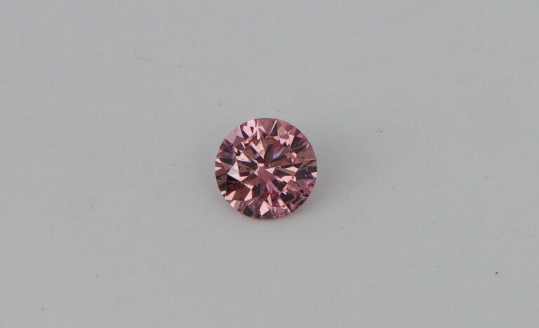 Lot 27 Kolker 0.22 ct Round 1